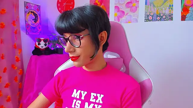 Madeline 21 online show from 04/04/26, 12:13