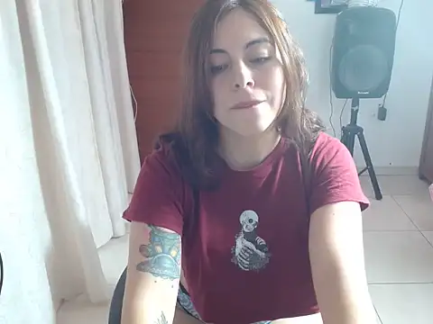 Snapshot of IrisArellano_ chatting on 03/16/26, 01:37 IrisArellano online show from 03/16/26, 01:37