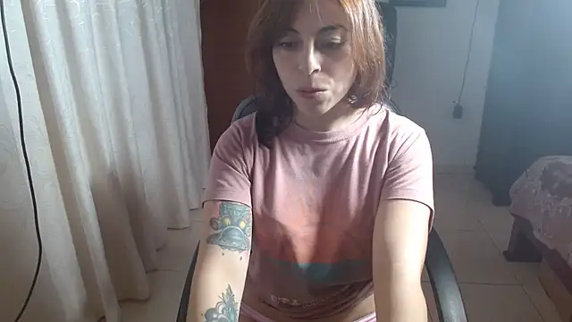 IrisArellano  online show from 07/08/26, 01:15