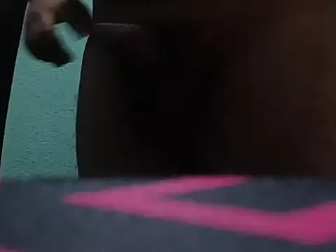 Snapshot of Alexparrarrar chatting on 04/27/26, 06:39 Alexparrarrar online show from 04/27/26, 06:39