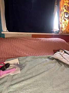 Snapshot of Melissa-Schneider chatting on 04/10/26, 11:26 Melissa-Schneider online show from 04/10/26, 11:26