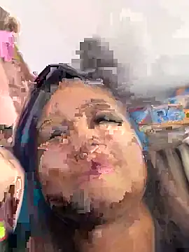 danniiq online show from 03/23/26, 07:40