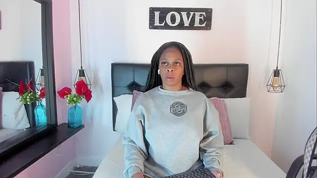 Snapshot of KatallelaMurillo chatting on 04/26/26, 11:41 KatallelaMurillo online show from 04/26/26, 11:41