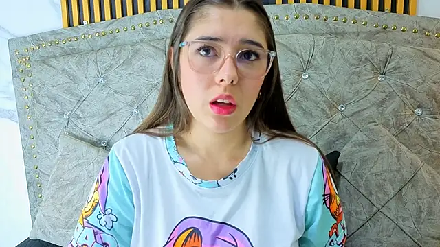 Snapshot of ElisVega chatting on 03/20/26, 07:08 ElisVega online show from 03/20/26, 07:08