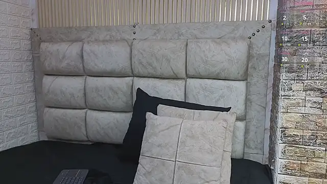 Snapshot of ElisVega chatting on 04/15/26, 07:58 ElisVega online show from 04/15/26, 07:58