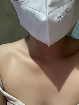 Snapshot of Lamlam68 chatting on 03/02/26, 04:25 Lamlam68 online show from 03/02/26, 04:25