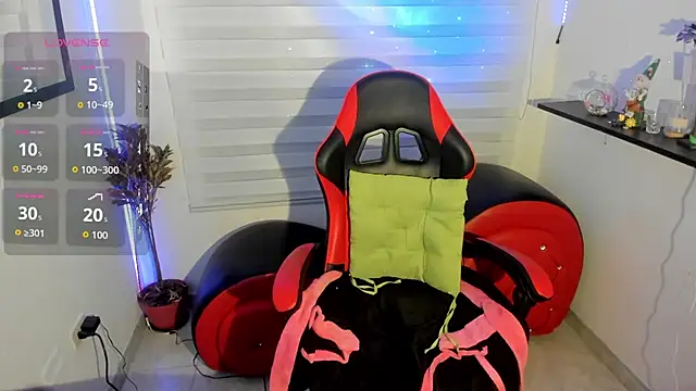 Agatha Marin online show from 04/08/26, 11:16