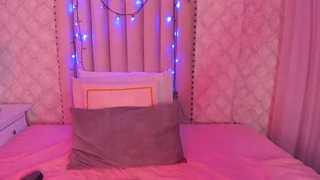 Snapshot of mika_doll chatting on 04/14/26, 03:34 mika doll online show from 04/14/26, 03:34