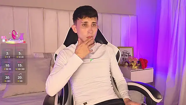 Snapshot of Rome_cortes chatting on 03/04/26, 07:31 Rome cortes online show from 03/04/26, 07:31