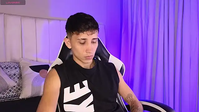 Snapshot of Rome_cortes chatting on 03/20/26, 07:41 Rome cortes online show from 03/20/26, 07:41