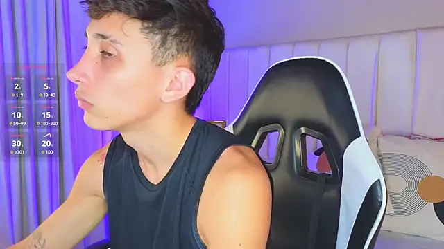 Snapshot of Rome_cortes chatting on 04/06/26, 07:48 Rome cortes online show from 04/06/26, 07:48