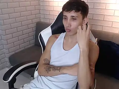 Snapshot of Rome_cortes chatting on 04/10/26, 07:40 Rome cortes online show from 04/10/26, 07:40