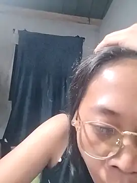 angelpinay44 online show from 03/18/26, 04:21