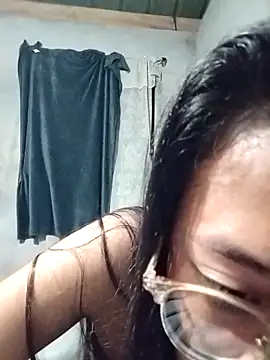 angelpinay44 online show from 04/09/26, 04:45