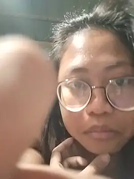 angelpinay44 online show from 06/03/26, 03:39