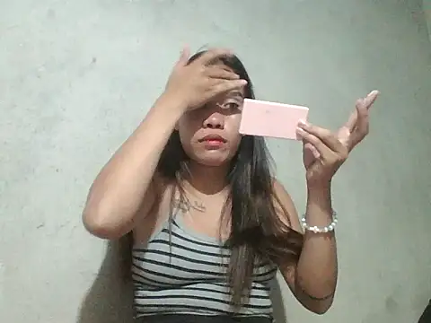 Snapshot of yummy_pilipina26 chatting on 05/05/26, 01:30 yummy pilipina26 online show from 05/05/26, 01:30