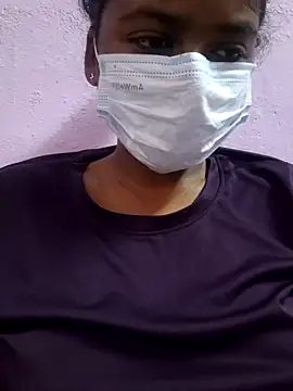 Snapshot of mithratamil chatting on 03/10/26, 01:43 mithratamil online show from 03/10/26, 01:43