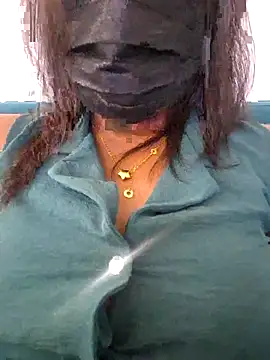 Snapshot of mithratamil chatting on 03/31/26, 04:18 mithratamil online show from 03/31/26, 04:18