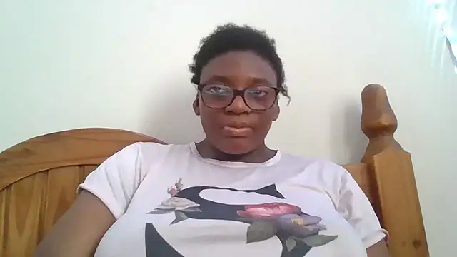 Snapshot of SexyGemBeauty chatting on 07/19/26, 12:53 SexyGemBeauty online show from 07/19/26, 12:53