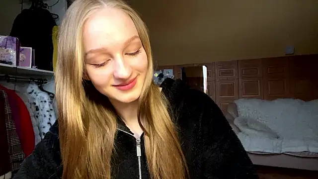 Anika Socutehe online show from 03/02/26, 01:40