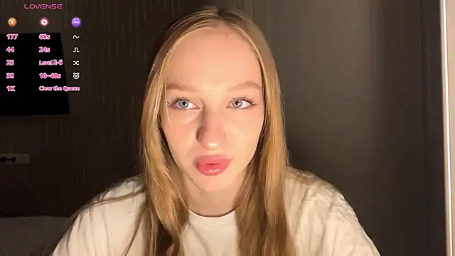 Anika Socutehe online show from 04/26/26, 08:50