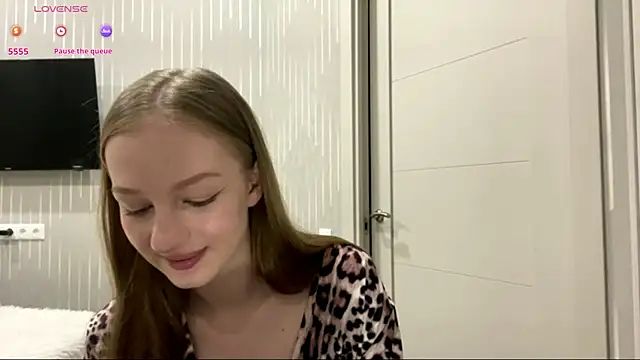 Anika Socutehe online show from 05/31/26, 09:05