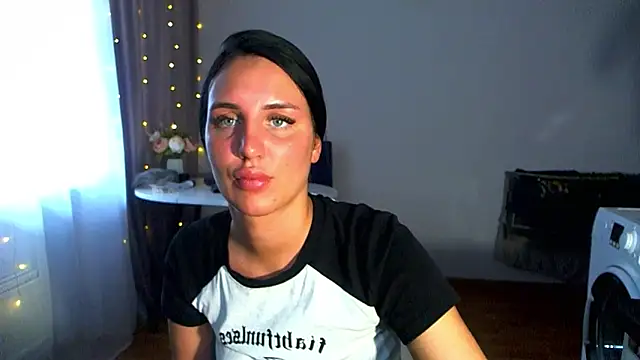 Snapshot of imvika chatting on 04/15/26, 09:16 imvika online show from 04/15/26, 09:16