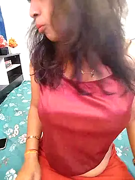 Snapshot of Tinaa_baby chatting on 04/03/26, 07:45 Tinaa baby online show from 04/03/26, 07:45