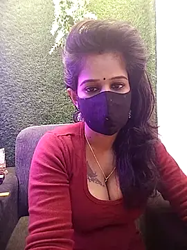 Snapshot of Tinaa_baby chatting on 04/05/26, 09:06 Tinaa baby online show from 04/05/26, 09:06