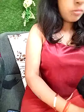 Snapshot of Tinaa_baby chatting on 04/06/26, 01:47 Tinaa baby online show from 04/06/26, 01:47