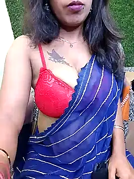 Snapshot of Tinaa_baby chatting on 04/22/26, 05:14 Tinaa baby online show from 04/22/26, 05:14