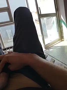 Snapshot of shybullggn chatting on 02/28/26, 06:25 shybullggn online show from 02/28/26, 06:25