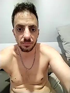 hommebi64 online show from 03/02/26, 09:16