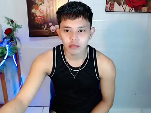 Snapshot of Baby_Maxxx chatting on 06/26/26, 05:56 Baby Maxxx online show from 06/26/26, 05:56