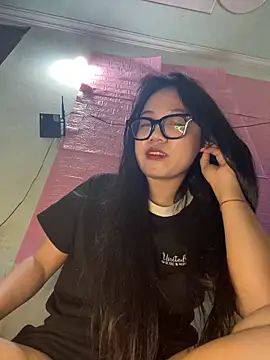 Leeeeiu online show from 05/06/26, 03:17