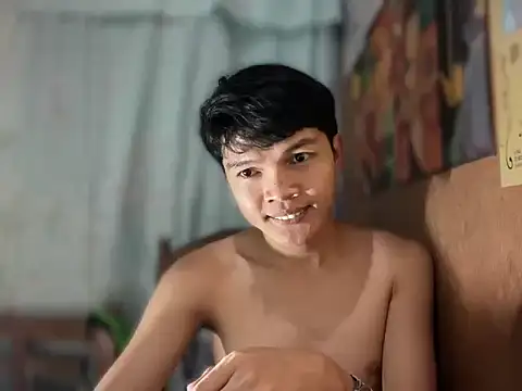 Snapshot of petiteasianxxx chatting on 04/06/26, 10:27 petiteasianxxx online show from 04/06/26, 10:27