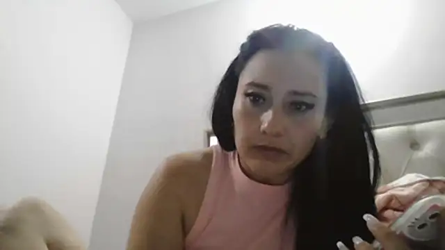 Snapshot of Terra__Rouse_ chatting on 07/17/26, 10:47 Terra Rouse online show from 07/17/26, 10:47