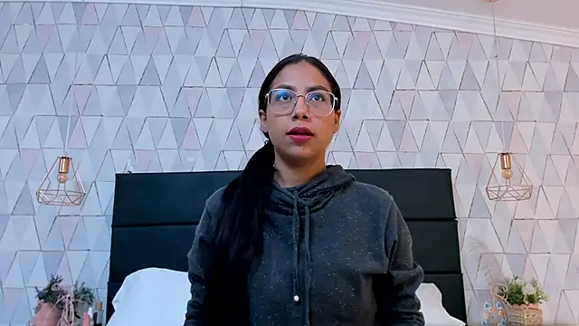 AbbyLoius online show from 04/16/26, 01:56