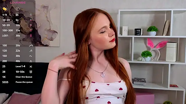 Snapshot of HollisStorer chatting on 04/04/26, 03:09 HollisStorer online show from 04/04/26, 03:09