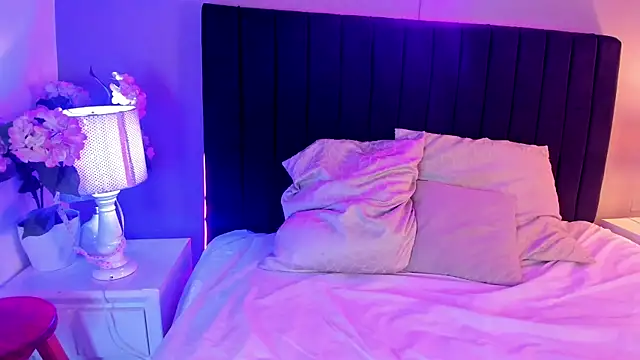 Snapshot of scarlett_leex_ chatting on 03/28/26, 03:39 scarlett leex online show from 03/28/26, 03:39