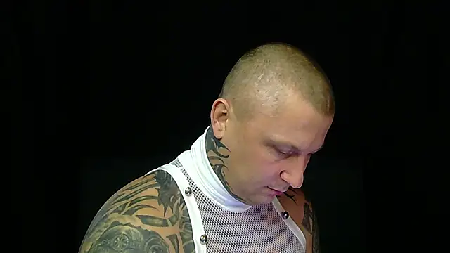 Snapshot of devilWithTats chatting on 03/11/26, 08:31 devilWithTats online show from 03/11/26, 08:31