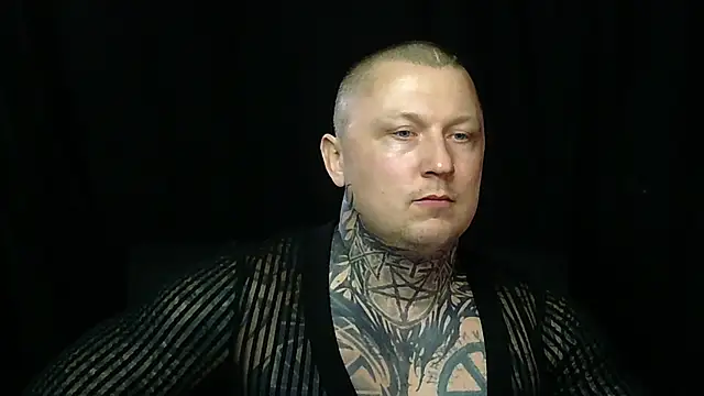 Snapshot of devilWithTats chatting on 03/13/26, 11:06 devilWithTats online show from 03/13/26, 11:06