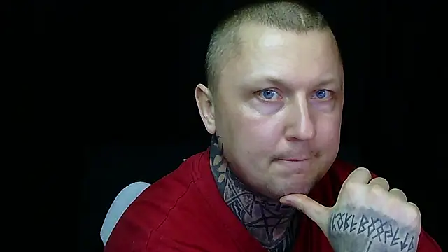 Snapshot of devilWithTats chatting on 03/19/26, 11:36 devilWithTats online show from 03/19/26, 11:36