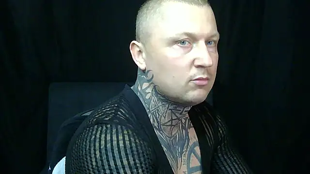 Snapshot of devilWithTats chatting on 04/02/26, 11:52 devilWithTats online show from 04/02/26, 11:52