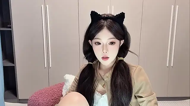 Snapshot of Sjbnmyxm chatting on 04/17/26, 03:04 Sjbnmyxm online show from 04/17/26, 03:04