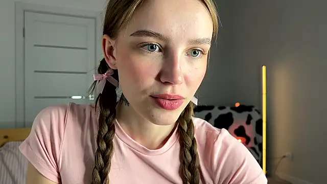 Lolatatee online show from 03/08/26, 03:05