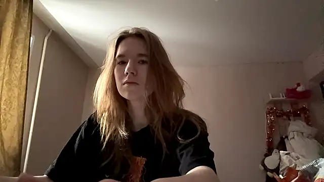 Snapshot of LeomaJee chatting on 03/03/26, 11:27 LeomaJee online show from 03/03/26, 11:27