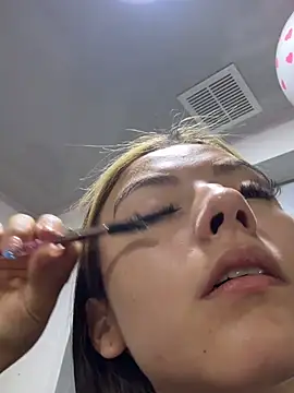 Snapshot of __Nahomy chatting on 03/06/26, 11:28 Nahomy online show from 03/06/26, 11:28