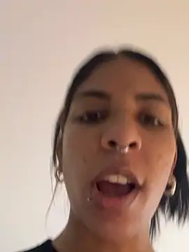 Snapshot of VioletaHills_ chatting on 07/19/26, 01:37 VioletaHills online show from 07/19/26, 01:37