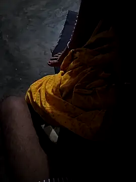 Snapshot of bhavisexy chatting on 04/19/26, 02:27 bhavisexy online show from 04/19/26, 02:27